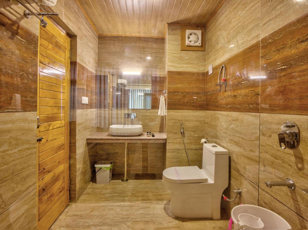 Hotel Swastik Grand Manali Extérieur photo