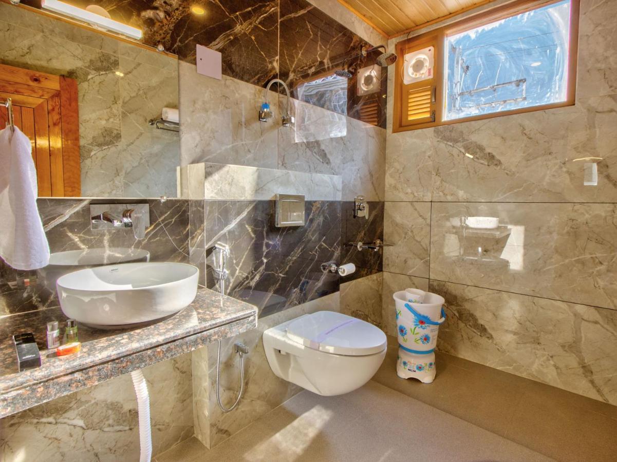 Hotel Swastik Grand Manali Extérieur photo