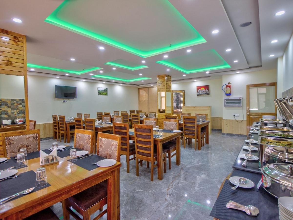 Hotel Swastik Grand Manali Extérieur photo
