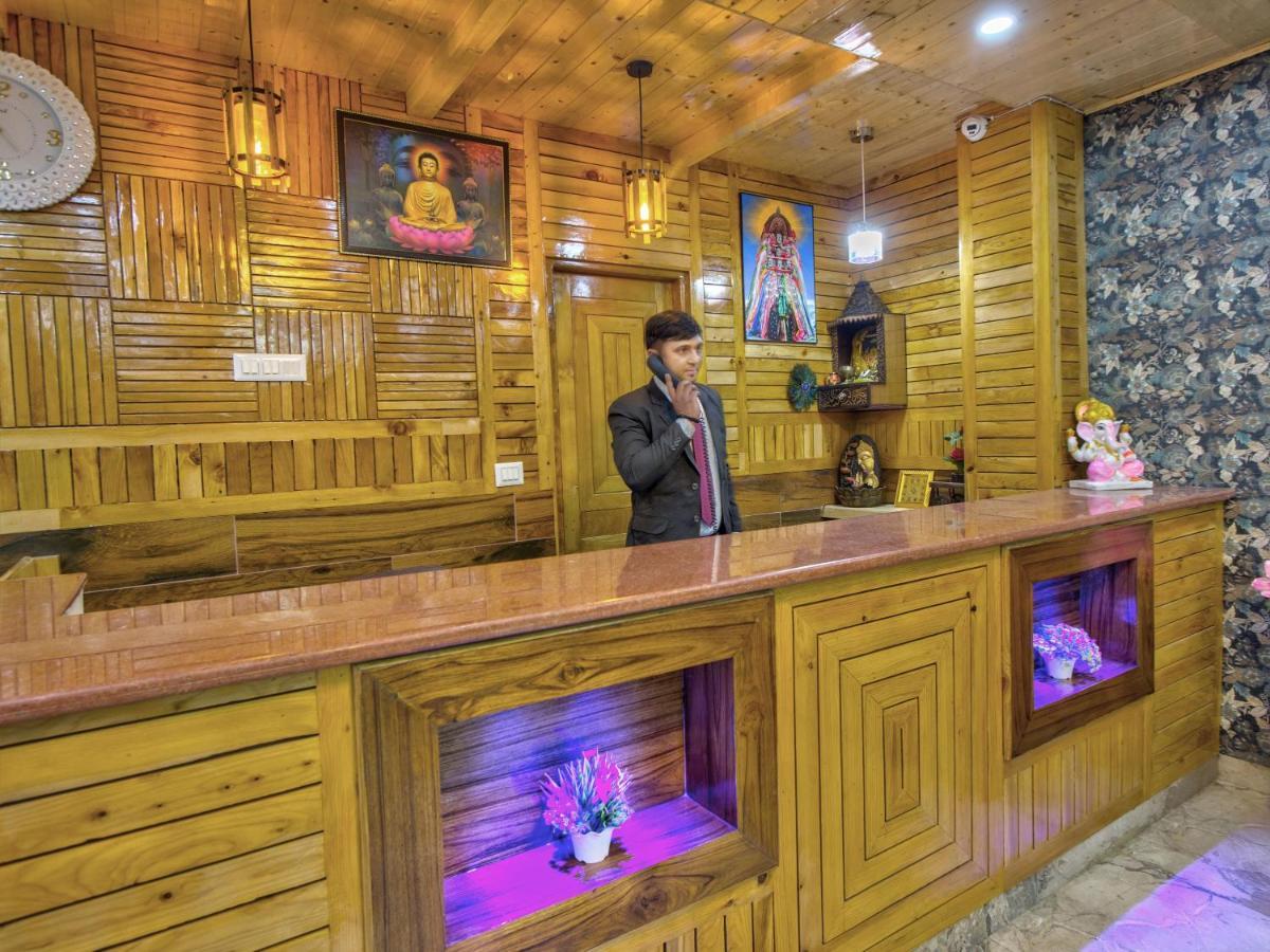 Hotel Swastik Grand Manali Extérieur photo