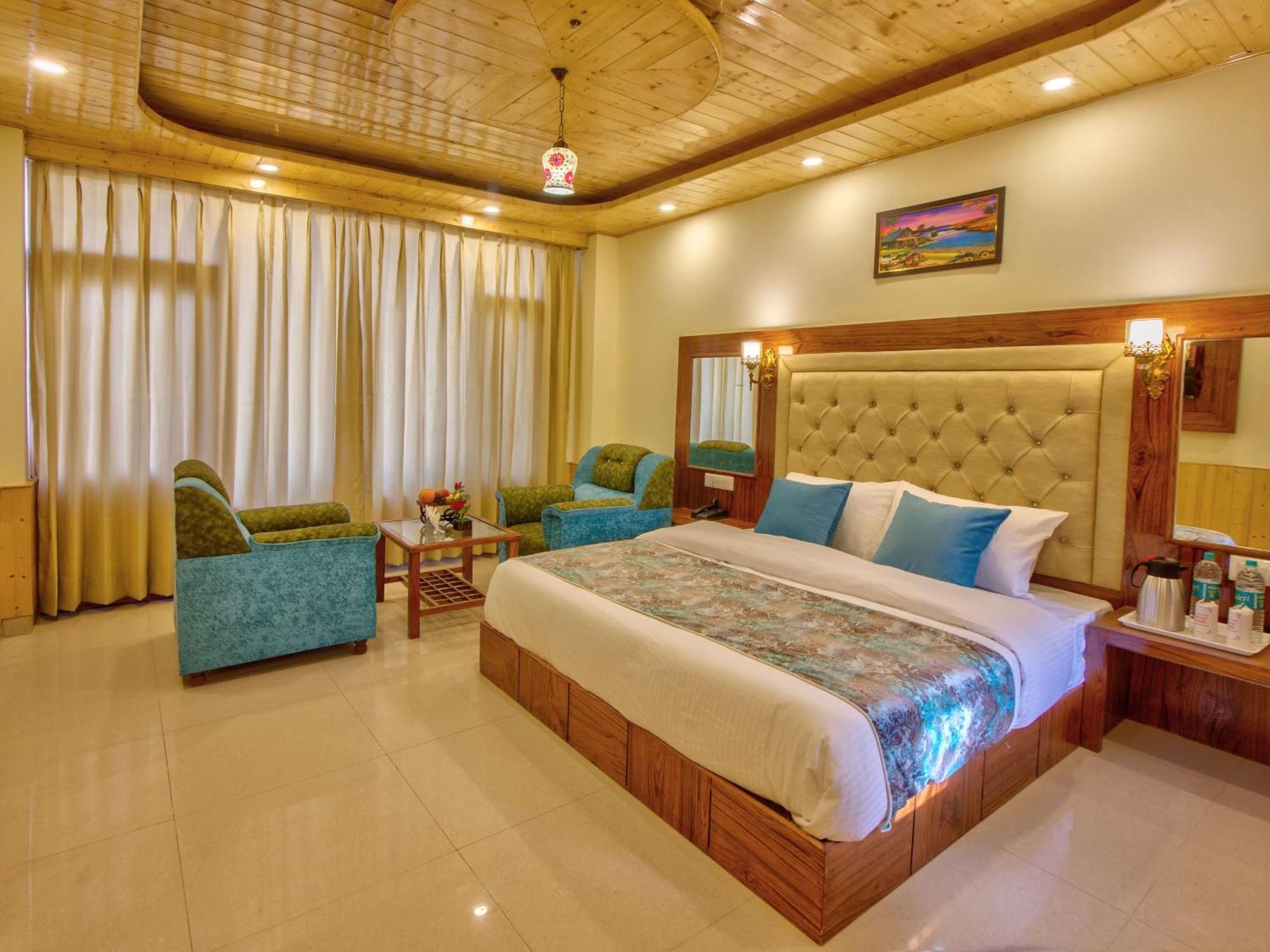 Hotel Swastik Grand Manali Extérieur photo
