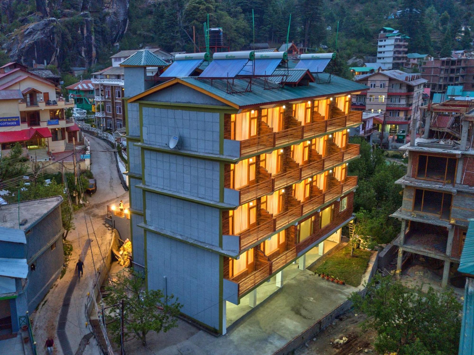 Hotel Swastik Grand Manali Extérieur photo