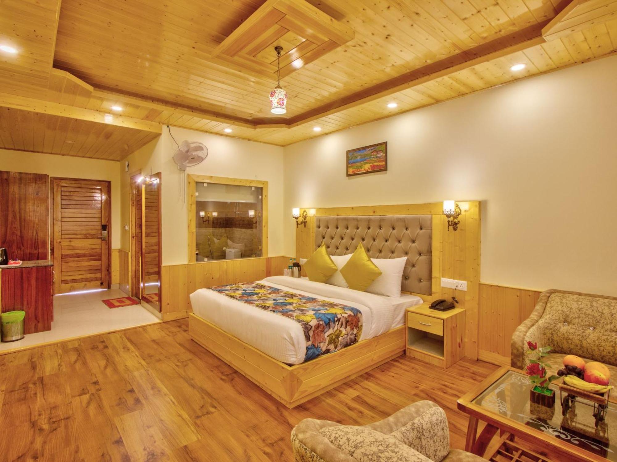Hotel Swastik Grand Manali Extérieur photo
