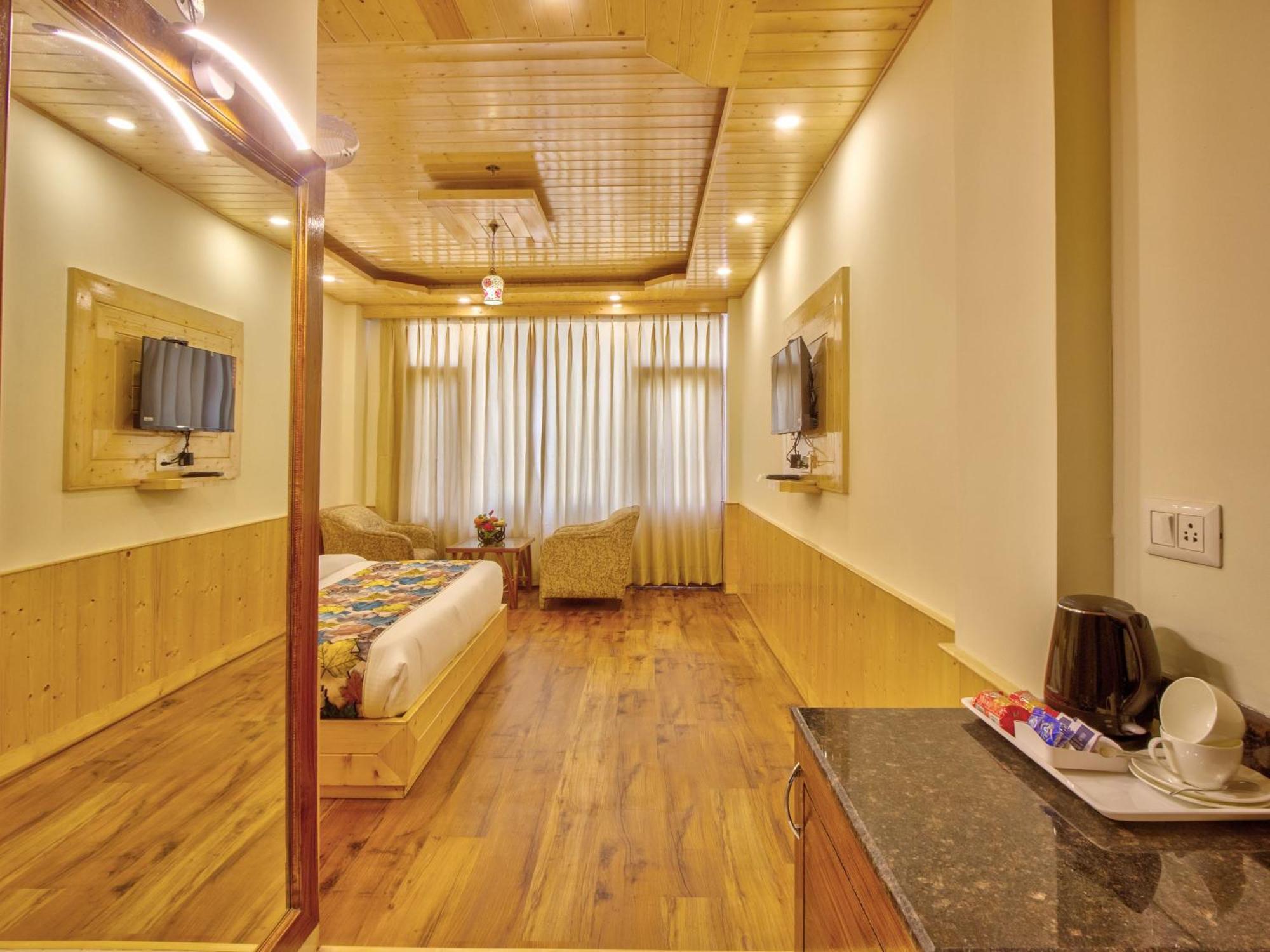 Hotel Swastik Grand Manali Extérieur photo